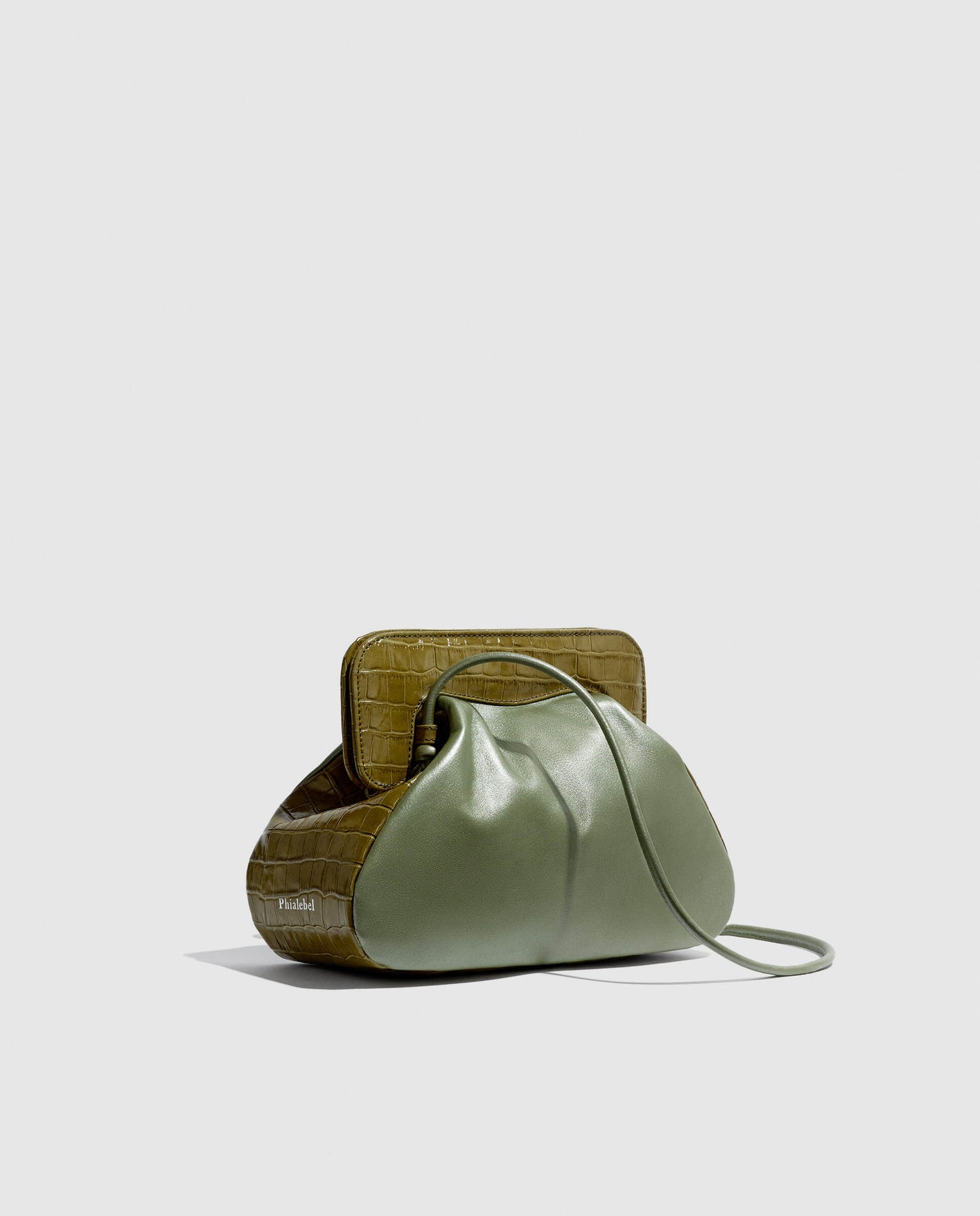 Bolso de hombro Phialebel fabricado en España en piel verde oliva.