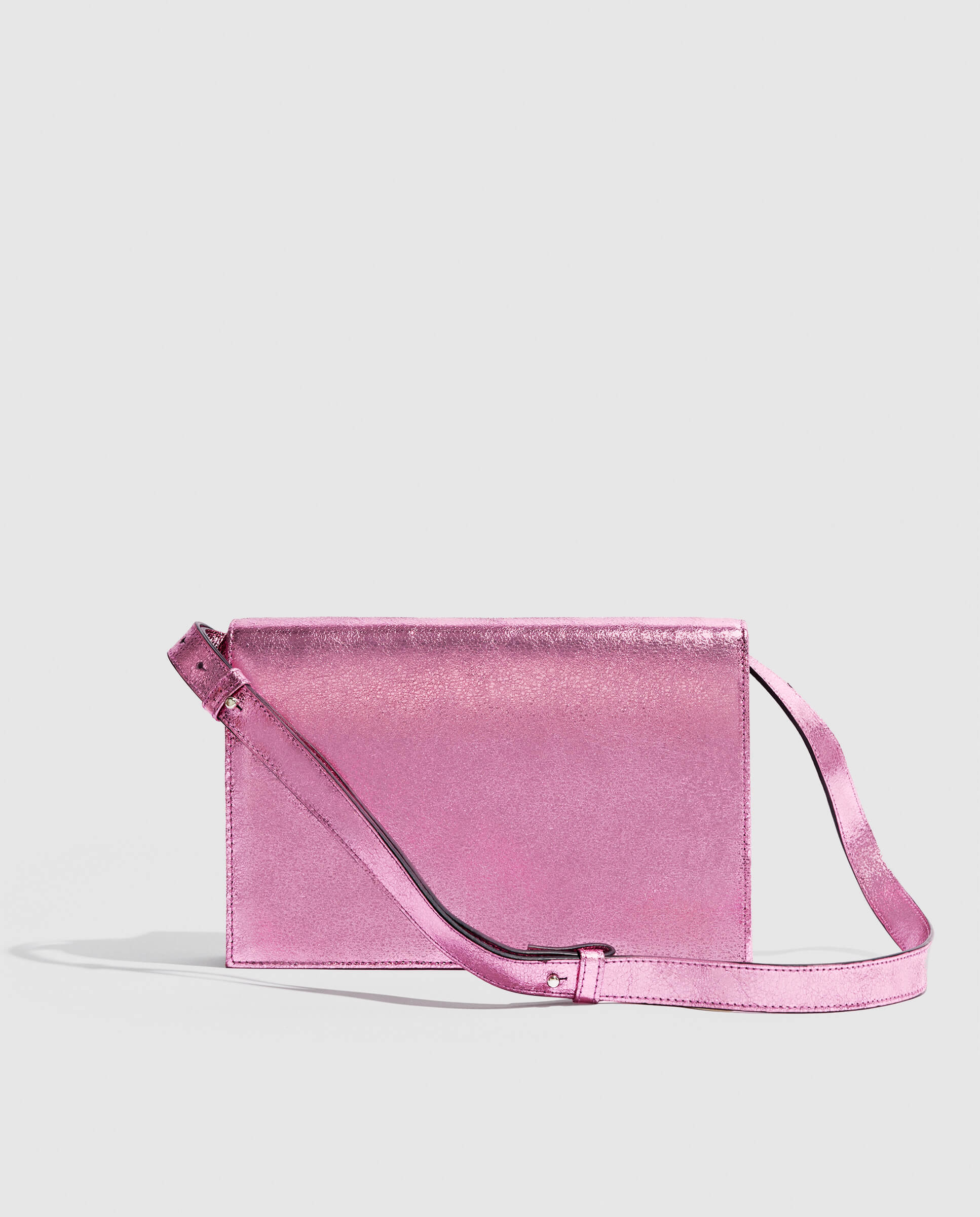 Cartera de mano Phialebel rosa metalizada. Hecho a mano en España