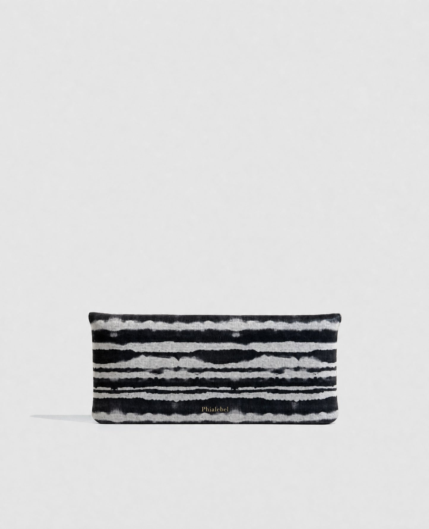 Clutch bag in black crocodile-embossed cowhide leather