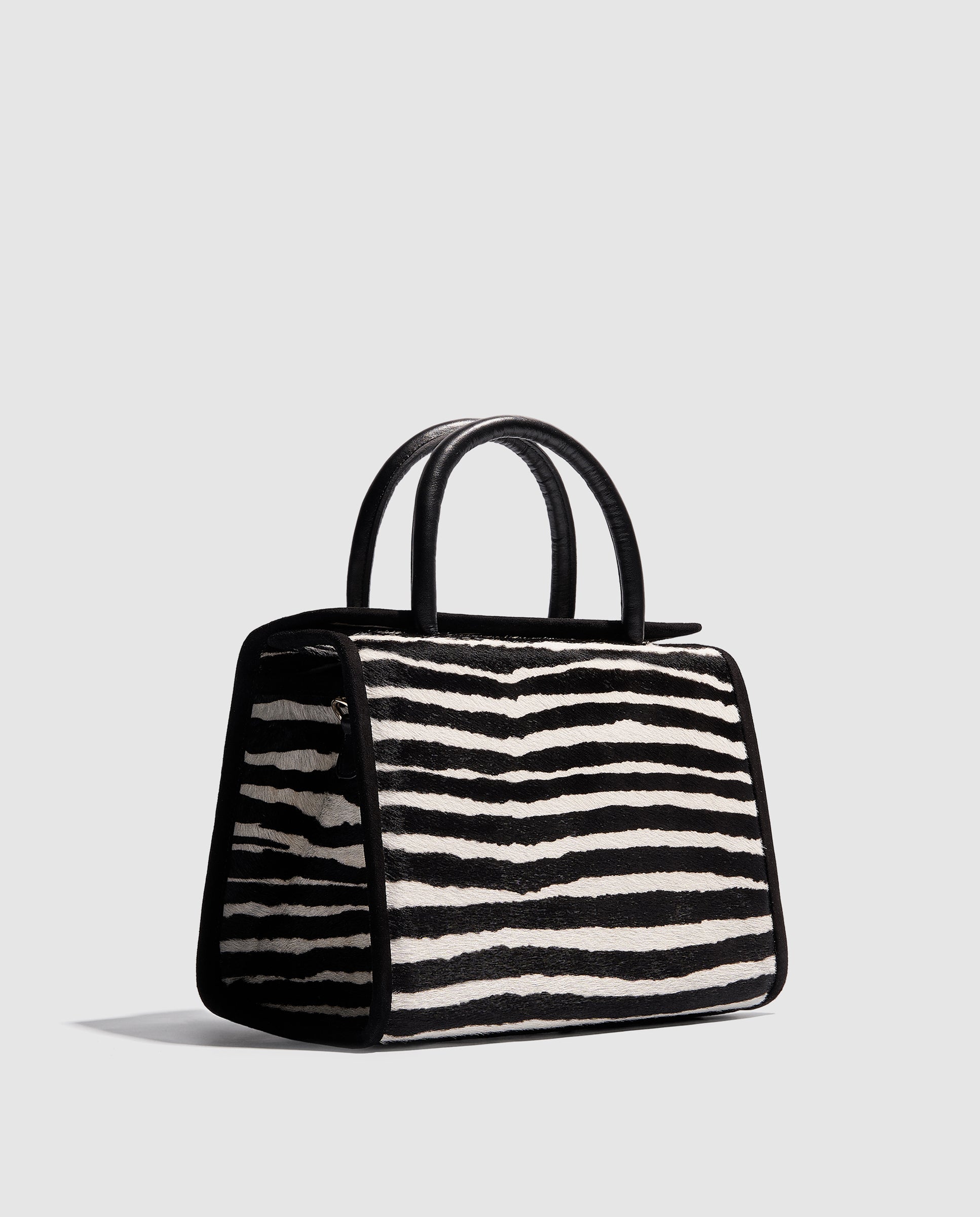 Bolso rayas discount blanco y negro