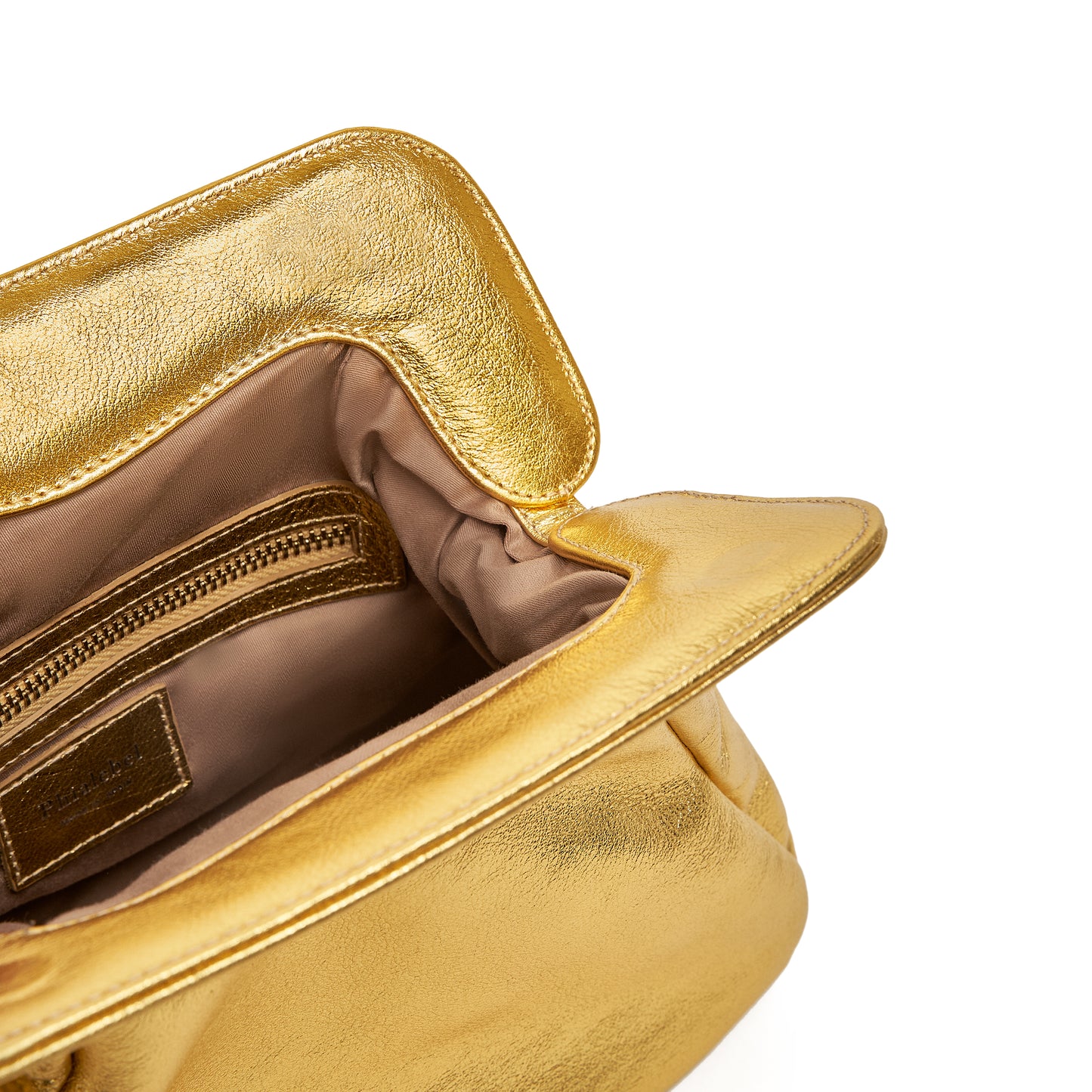 Detalle interior de nuestro bolso dorado metalizado